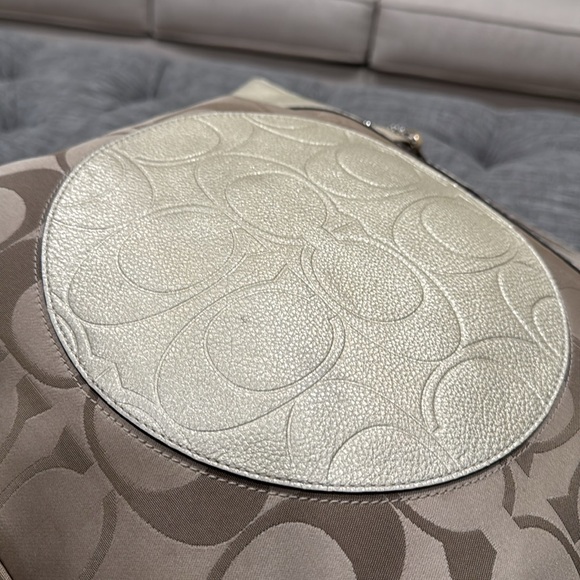 Coach Bag Laura Tote - Picture 15 of 17